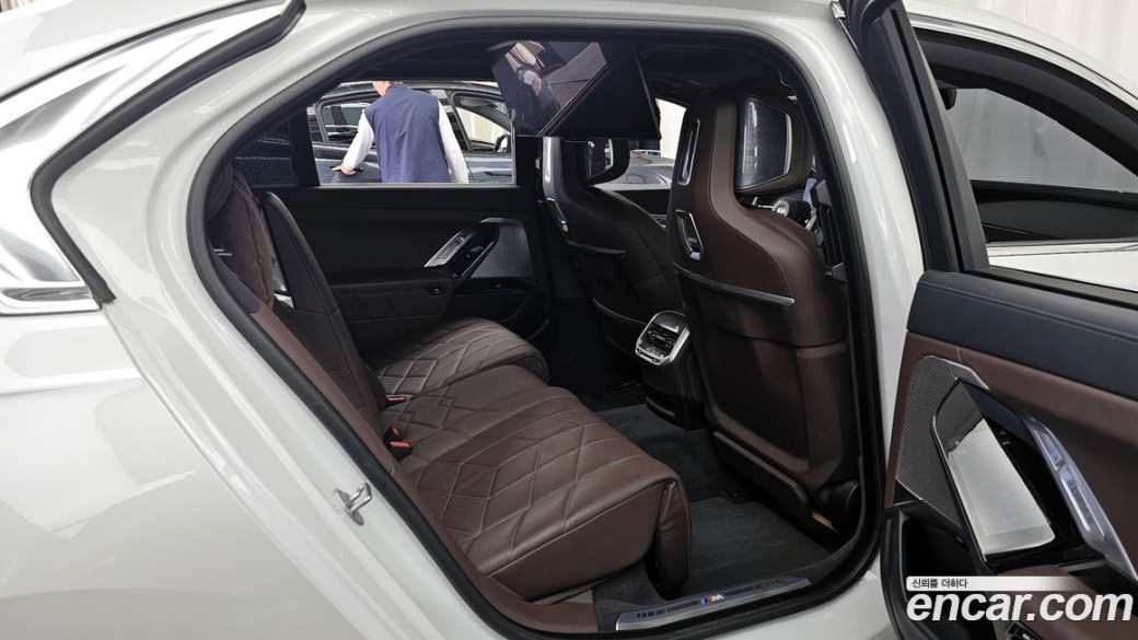 BMW 7-Series 740i sDrive M Sport, 2023