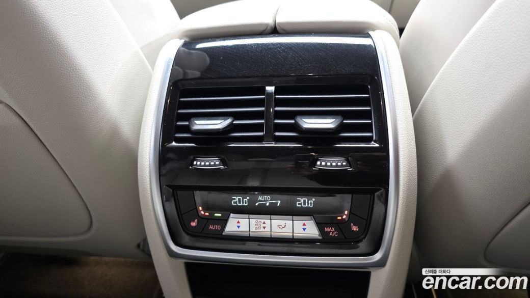 BMW X6 M50i, 2022