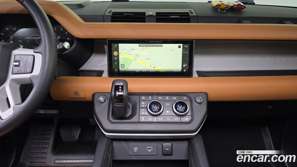 Land Rover Defender 110 P300 X-Dynamic SE, 2024