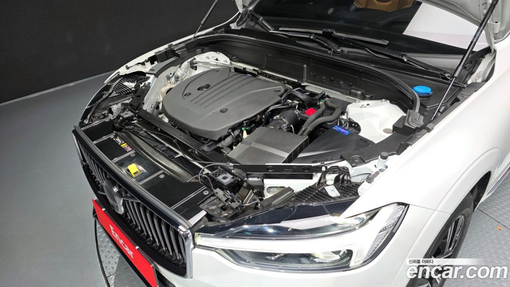Volvo XC60 B5 Inscription, 2022
