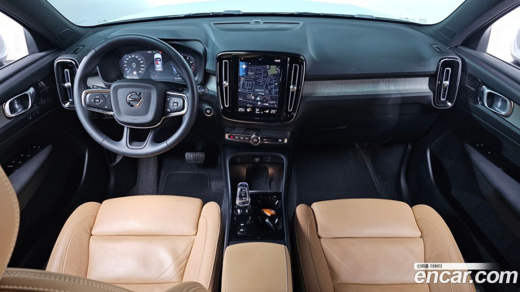 Volvo XC40 B4 Inscription, 2022
