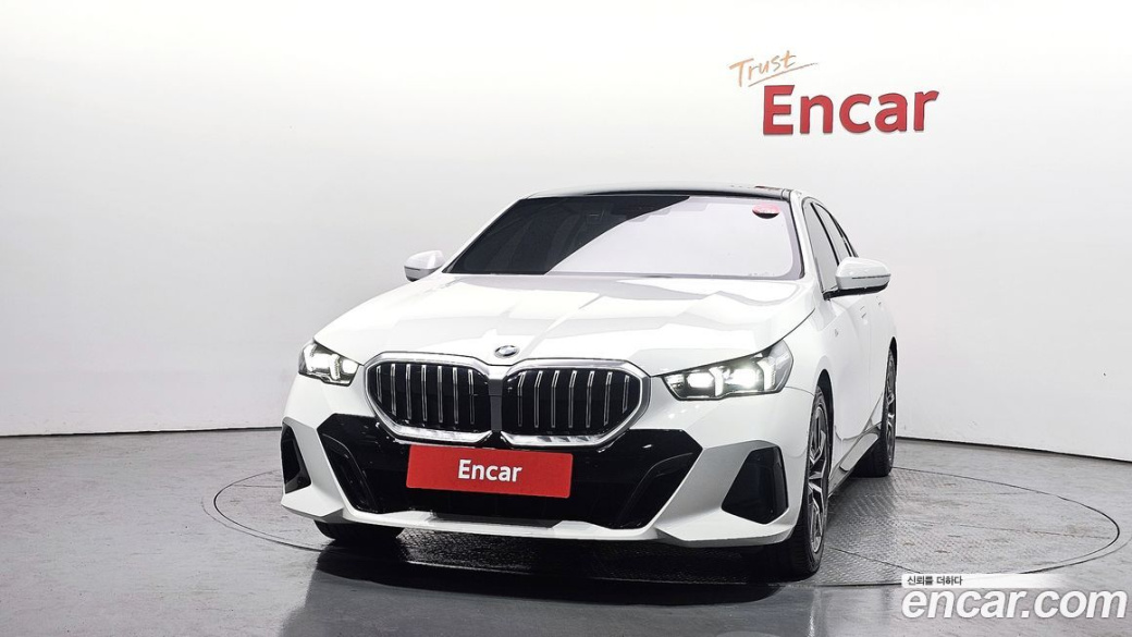 BMW 5-Series 523d M Sport, 2025