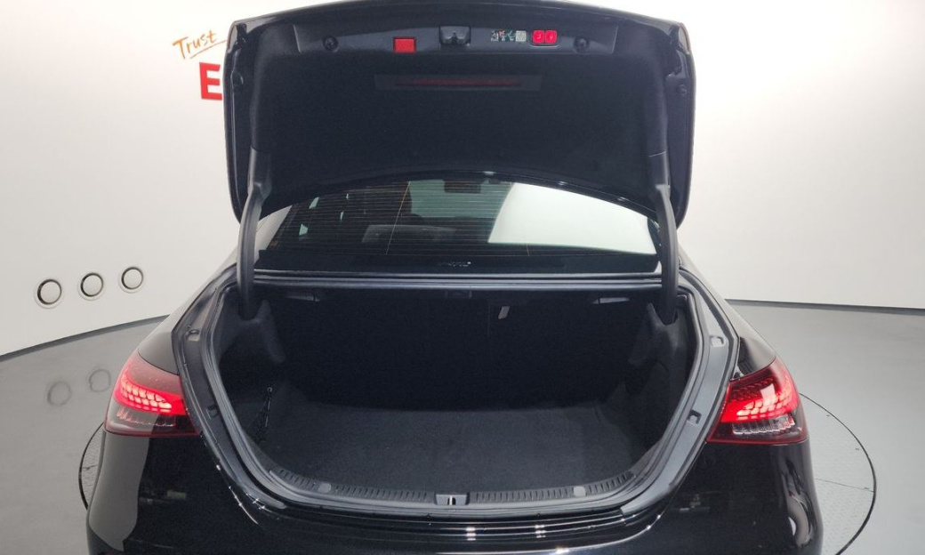 Mercedes-Benz E-Class E250 AMG Line, 2023