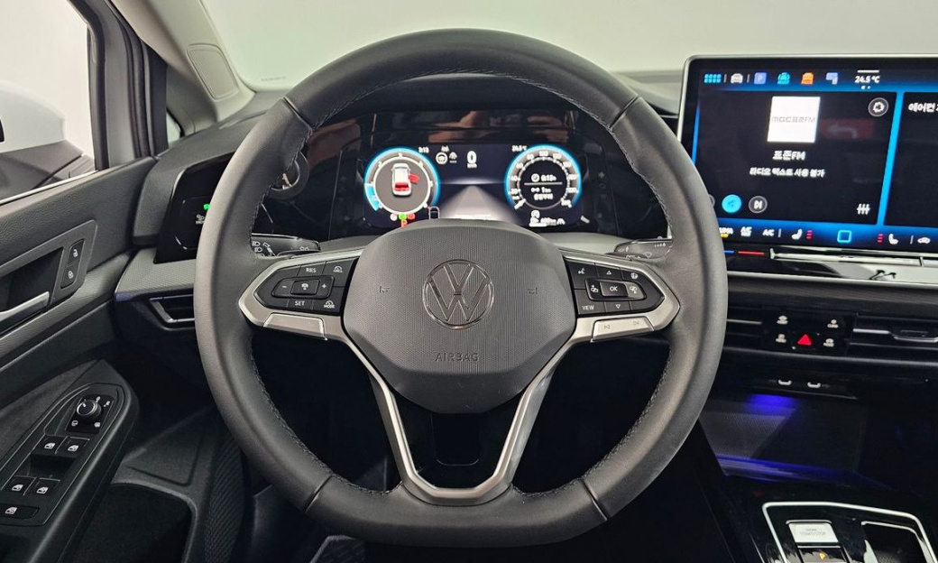 Volkswagen Golf 2.0 TDI Premium, 2025