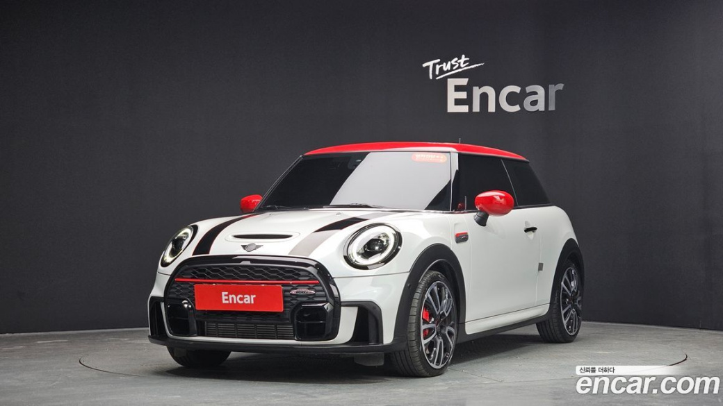 Mini Cooper JCW, 2024