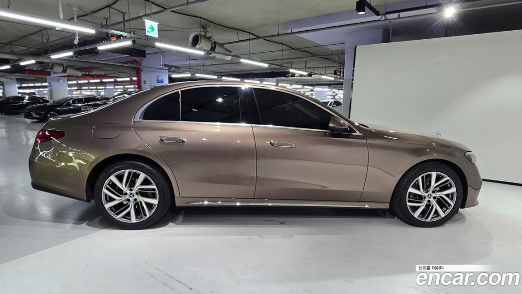 Mercedes-Benz E-Class E220d 4MATIC Exclusive, 2024