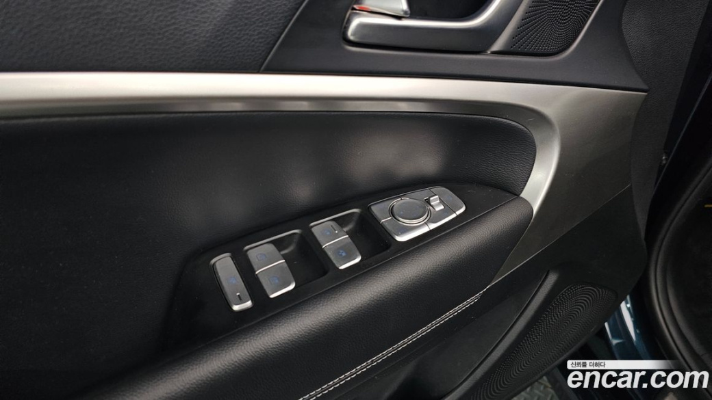 Genesis G70 Gasoline 2.0T 4WD, 2022