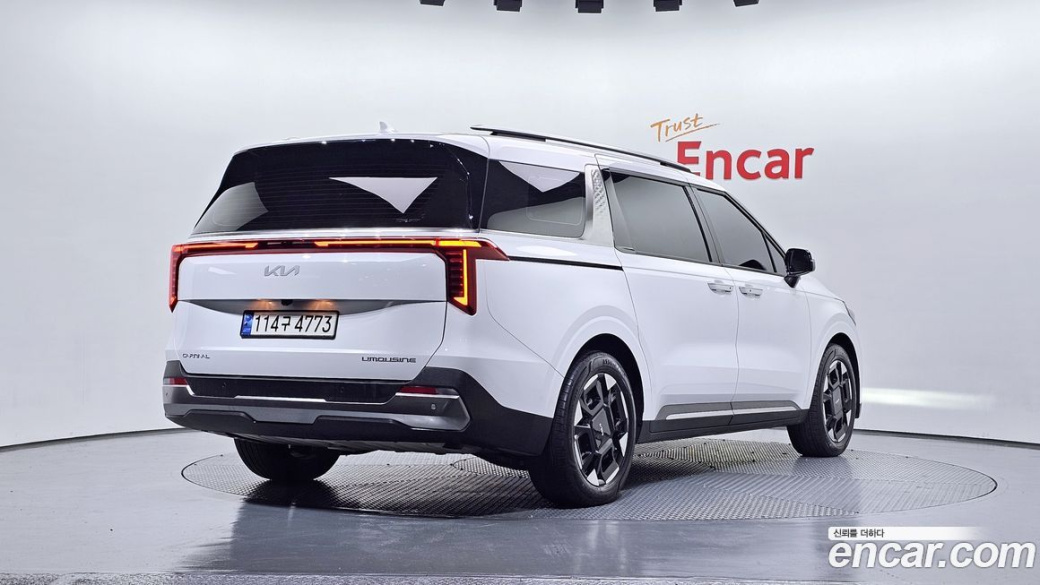 Kia Carnival 7-Seater Noblesse, 2024