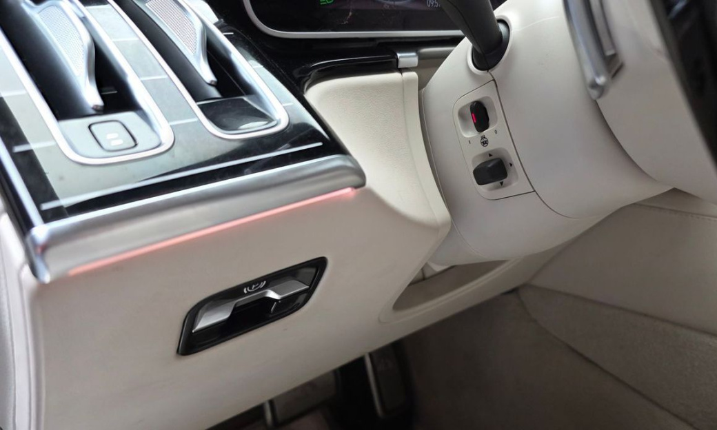 Mercedes-Benz S-Class Maybach S580 4MATIC, 2023