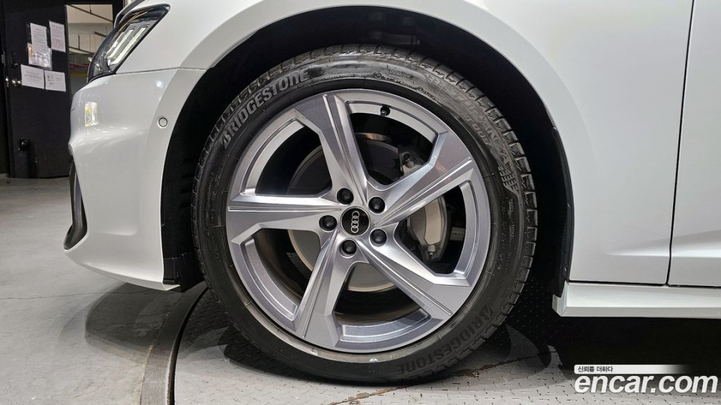 Audi A6 45 TFSI Premium, 2025