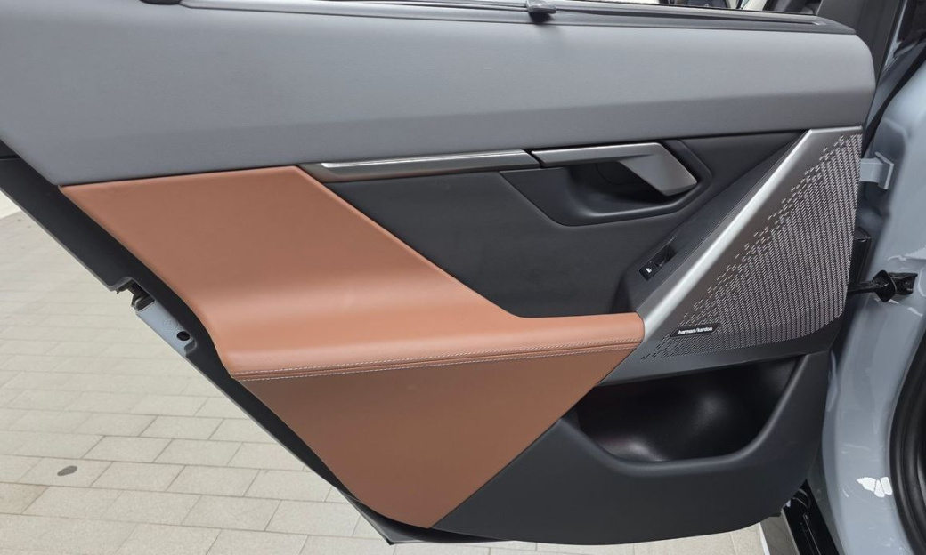 BMW 5-Series 530i xDrive M Sport, 2024