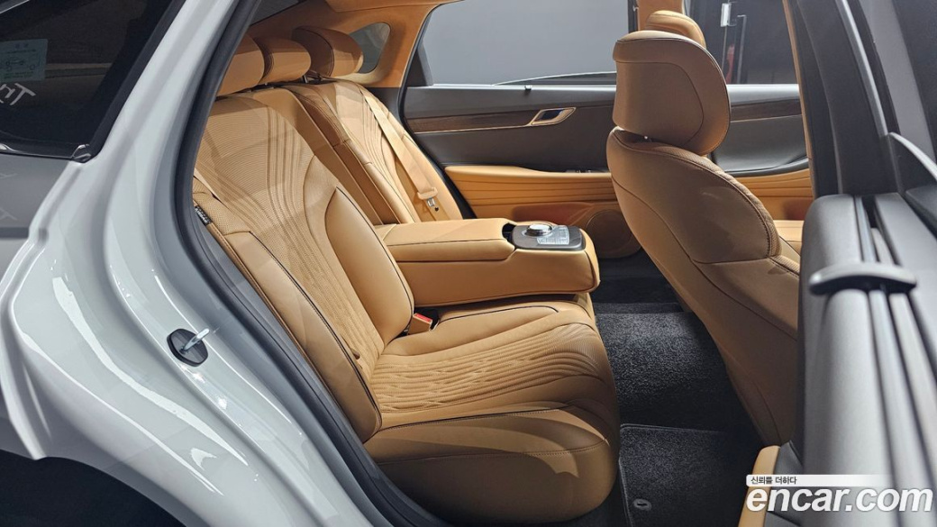 Genesis G80 Gasoline 2.5 Turbo AWD, 2024