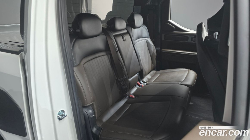 Kia Tasman 2.5T Gasoline 2WD, 2026