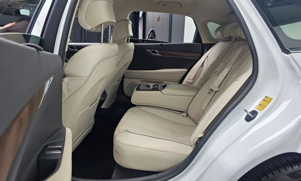 Genesis G80 Gasoline 2.5 Turbo AWD, 2024