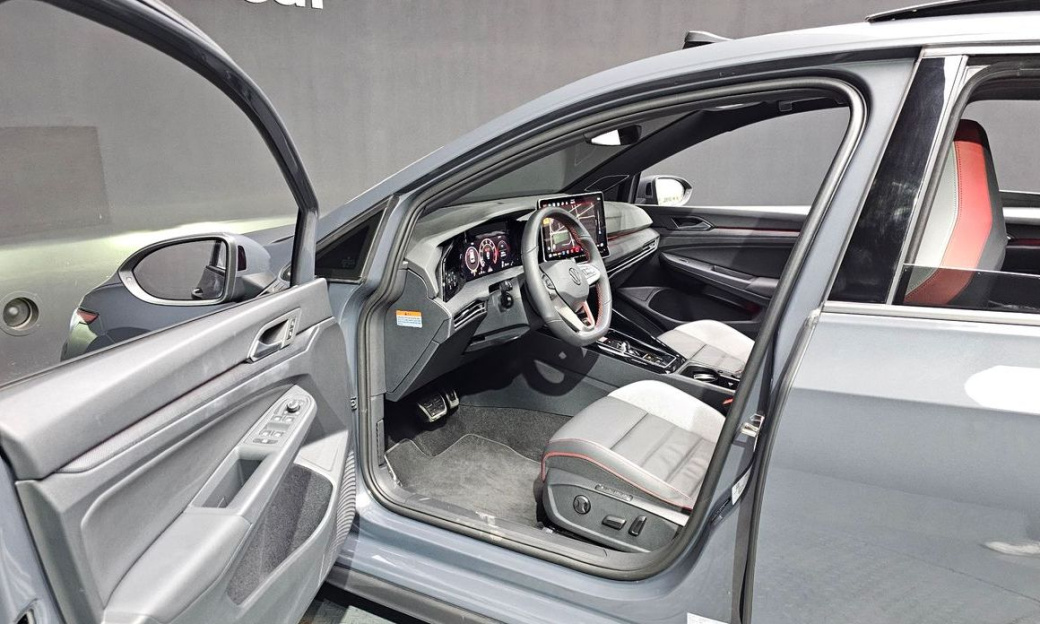 Volkswagen Golf 2.0 GTI, 2025