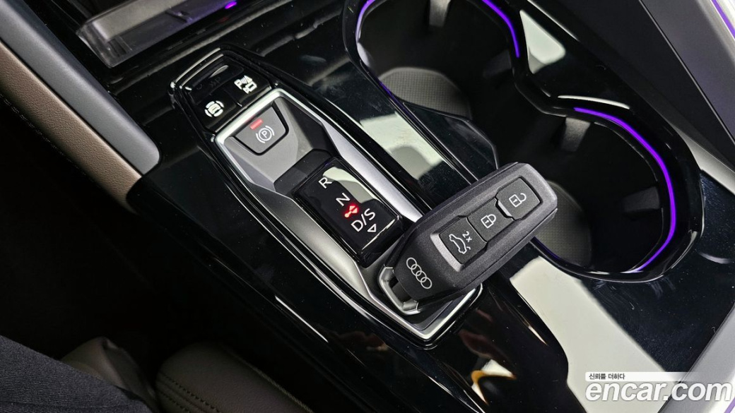 Audi Q5 40 TFSI Quiattro Advanced, 2025