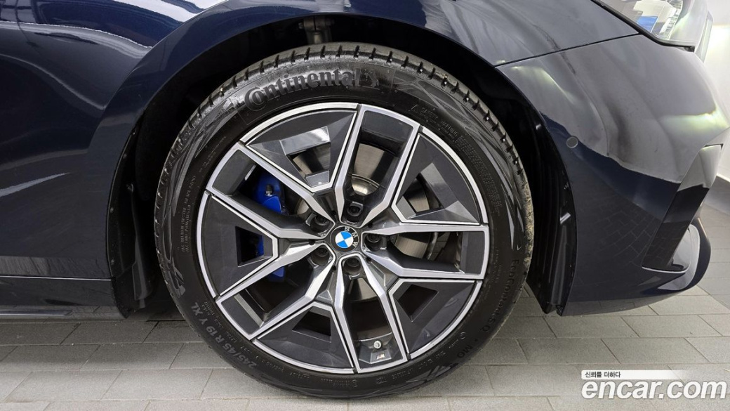 BMW 5-Series 520i M Sport, 2024