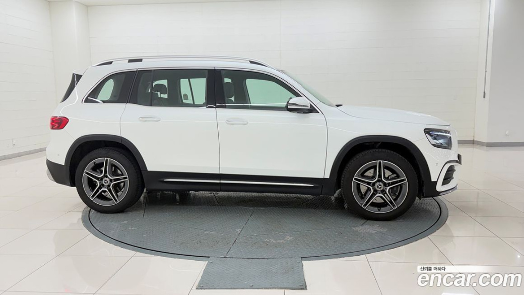 Mercedes-Benz GLB-Class GLB250 4MATIC, 2025