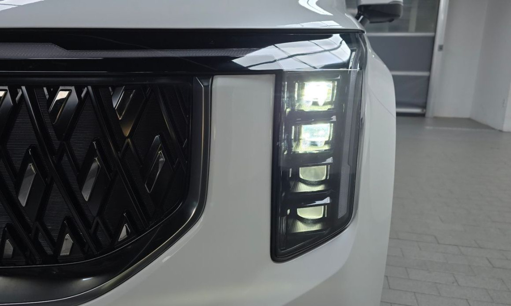 Kia Carnival 9-Seater Noblesse, 2025