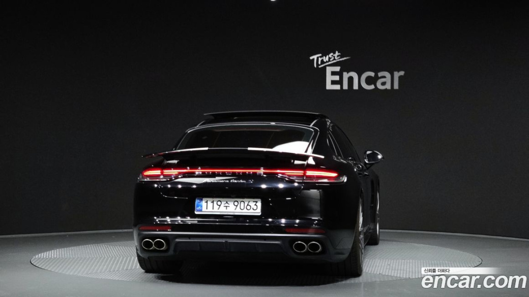 Porsche Panamera 4.0 Turbo S, 2021