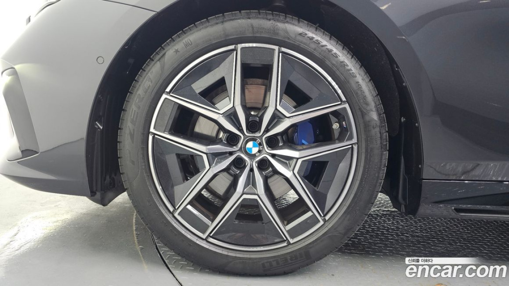 BMW 5-Series 520i M Sport, 2026