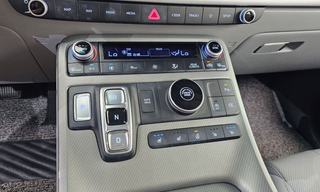 Hyundai Palisade Diesel 2.2 2WD, 2024