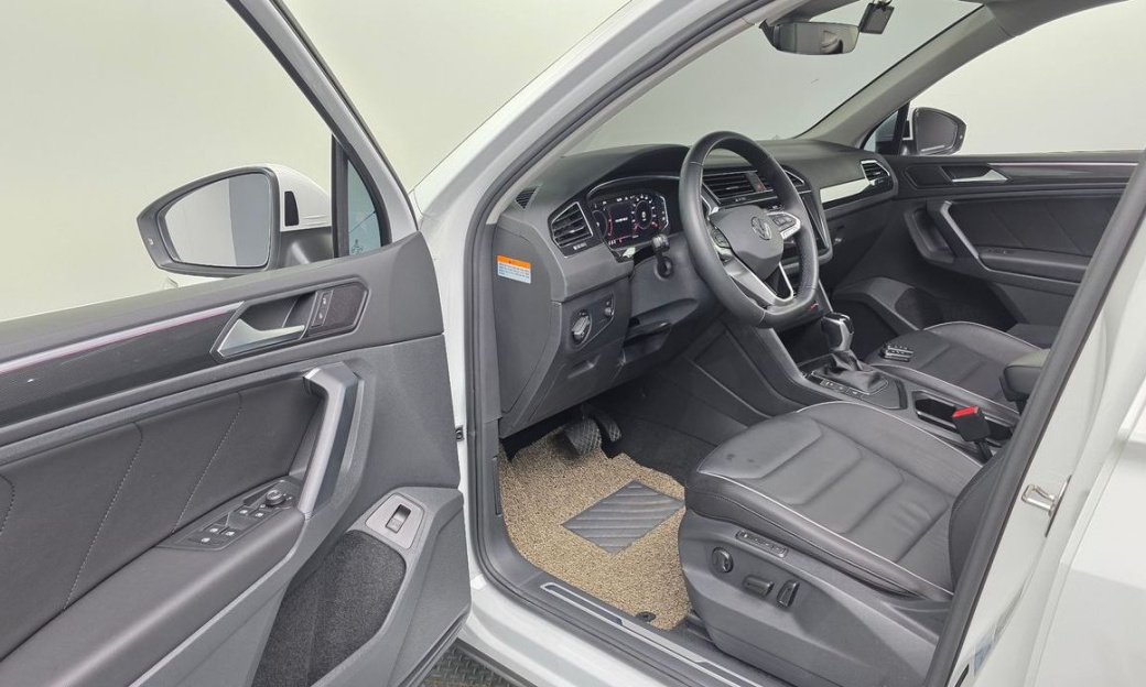 Volkswagen Tiguan 2.0 TDI Prestige, 2023