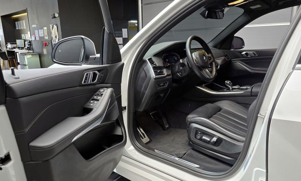 BMW X5 xDrive 30d M Sport, 2022