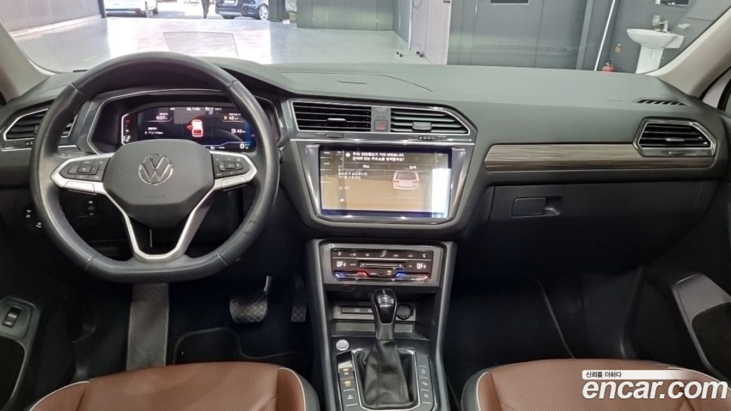 Volkswagen Tiguan 2.0 TSI Prestige, 2023