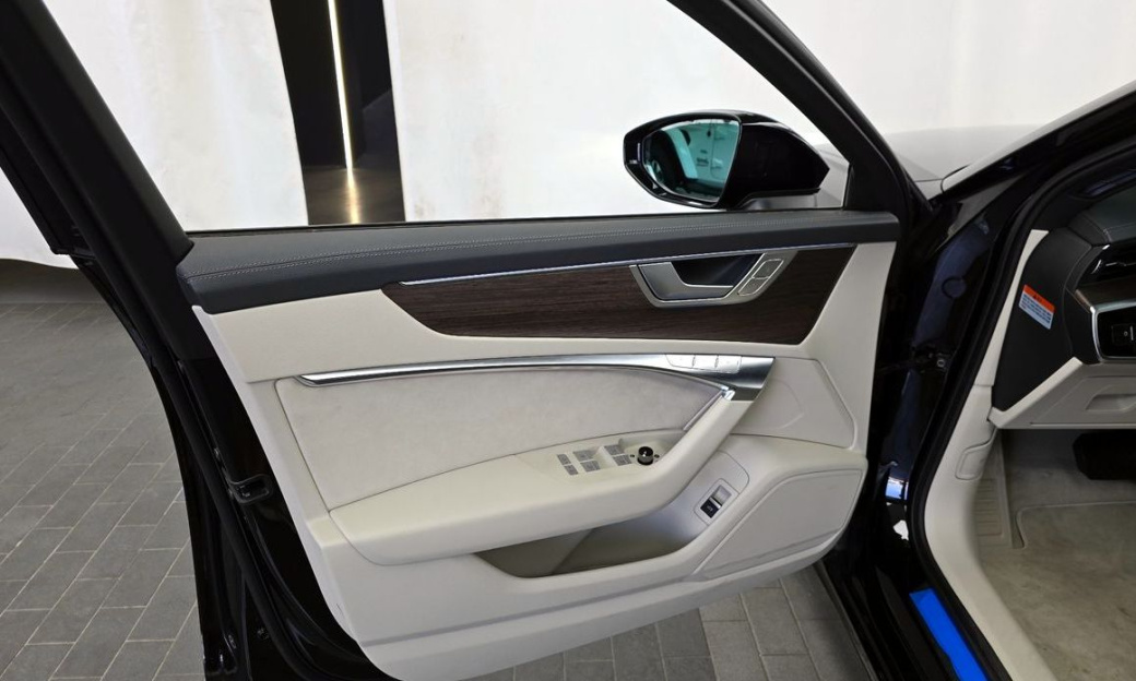 Audi A6 45 TFSI Premium, 2025