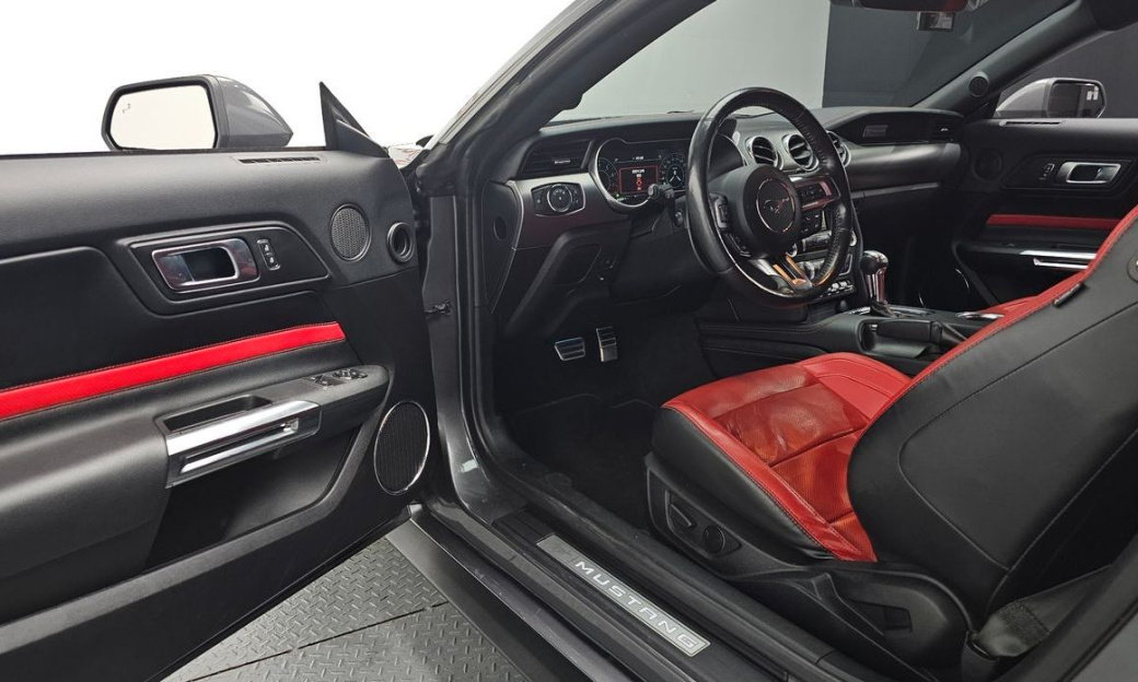 Ford Mustang Coupe, 2022