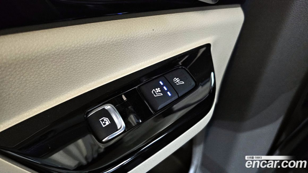 Kia Carnival 7-Seater Hi-Limousine, 2022