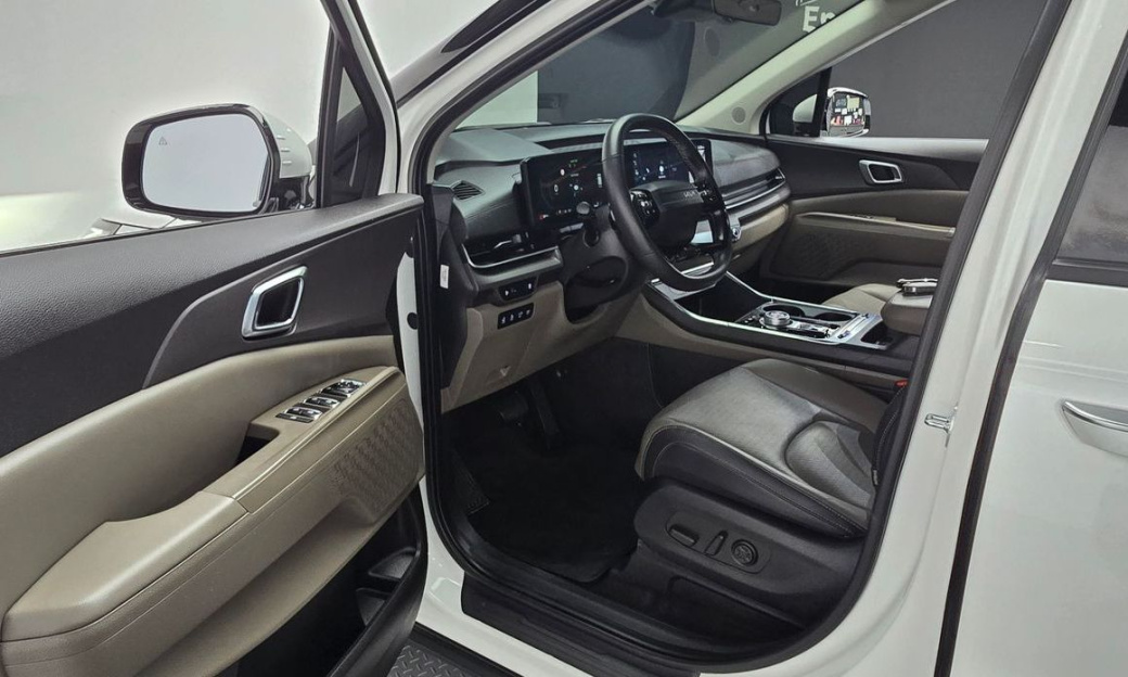 Kia Carnival 7-Seater Noblesse, 2025