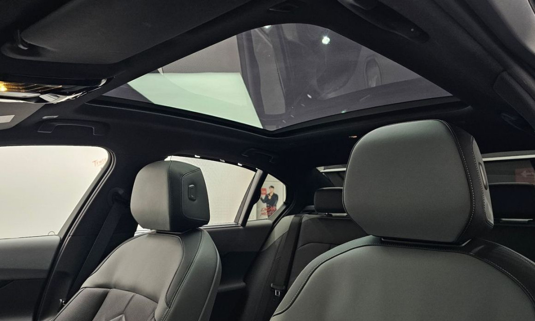 BMW 5-Series 530i xDrive M Sport, 2025