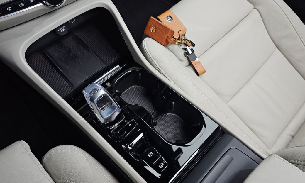 Volvo XC40 B4 Ultimate Bright, 2023