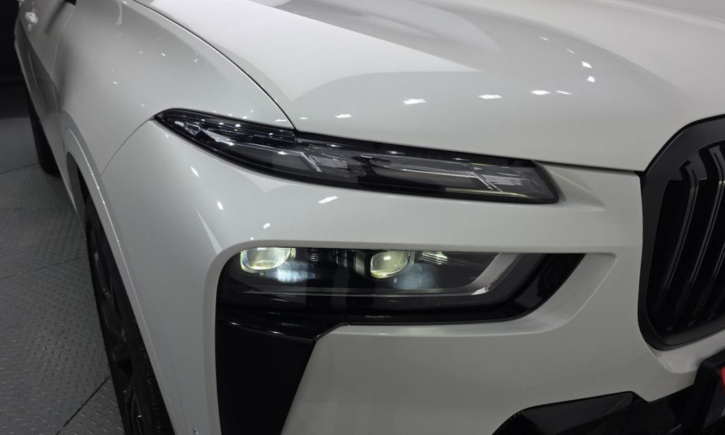 BMW X7 M60i xDrive M sport 6STR, 2025