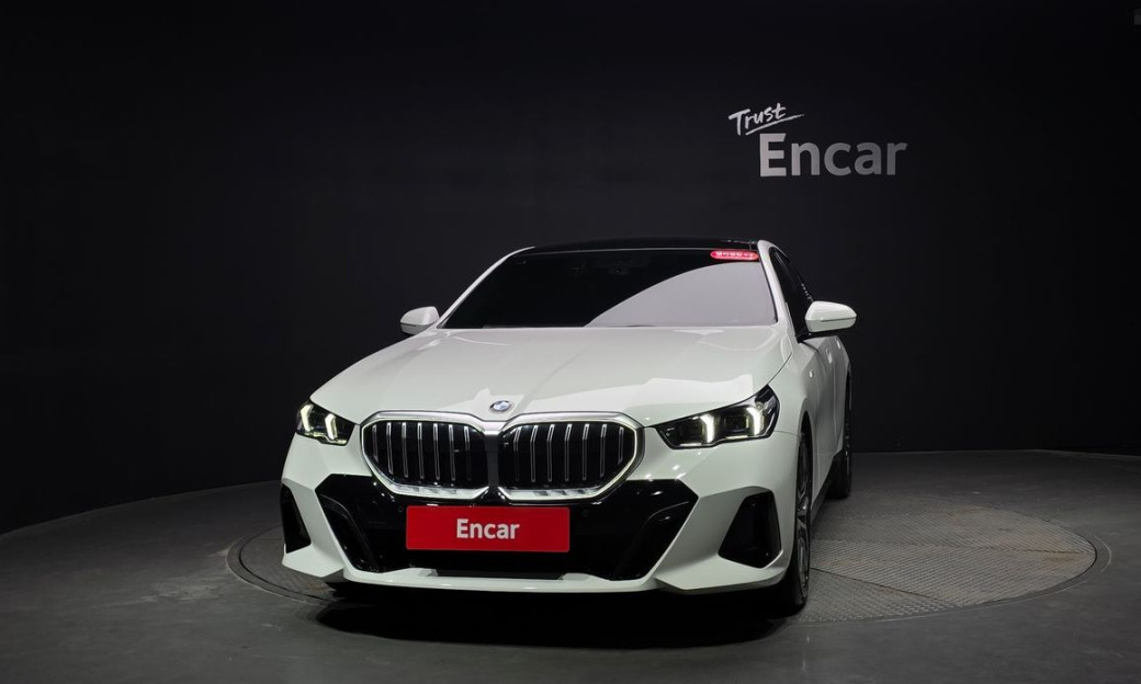 BMW 5-Series 523d xDrive M Sport, 2024