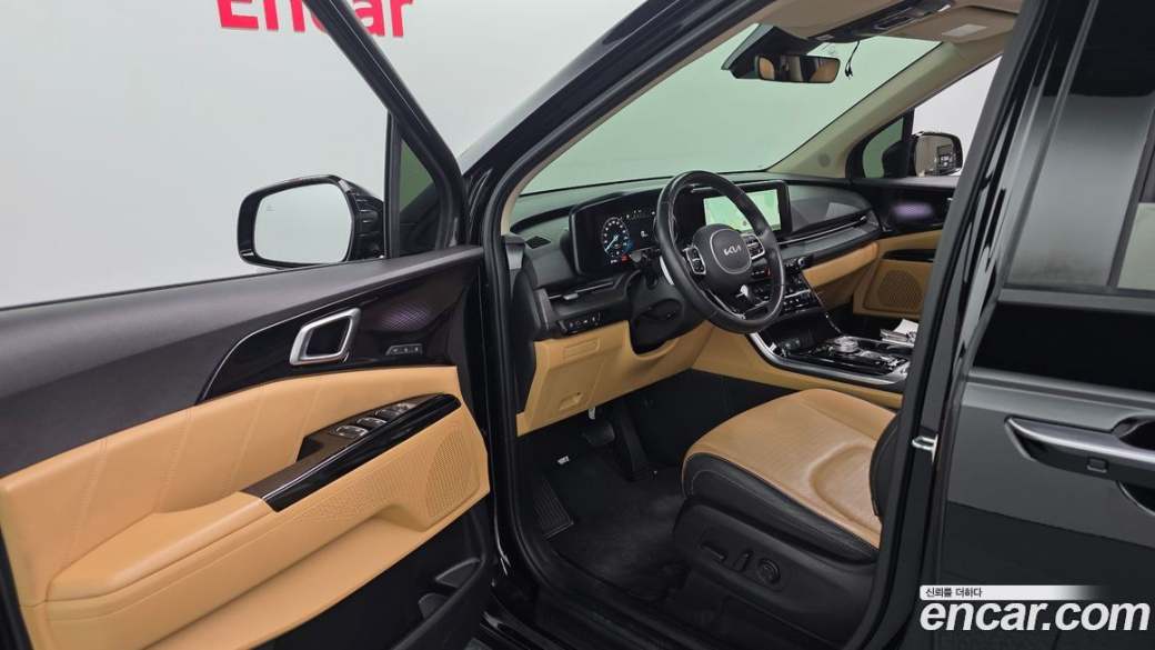 Kia Carnival 9-Seater Signature, 2022