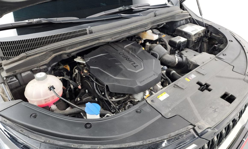 Kia Carnival 7-Seater Signature, 2024