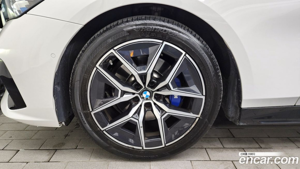 BMW 5-Series 523d M Sport, 2025