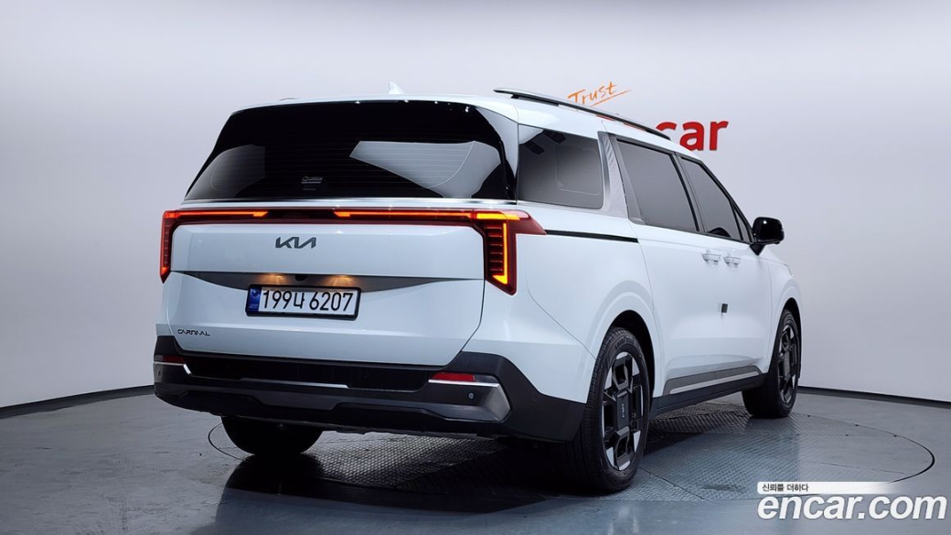 Kia Carnival 9-Seater Noblesse, 2025