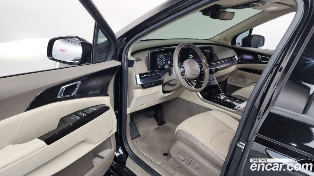 Kia Carnival 7-Seater Hi-Limousine, 2023