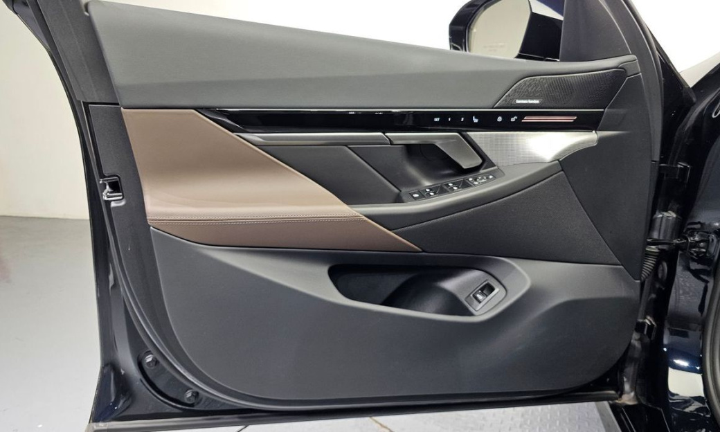 BMW 5-Series 520i M Sport, 2024