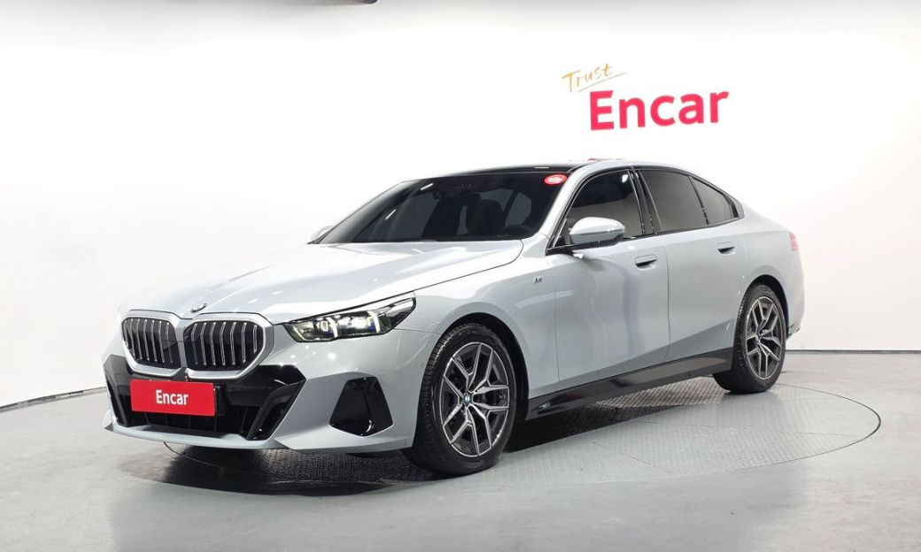 BMW 5-Series 520i M Sport, 2024