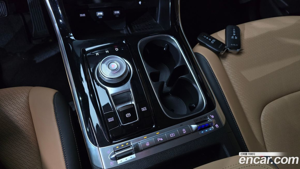 Kia Carnival 9-Seater Signature, 2023