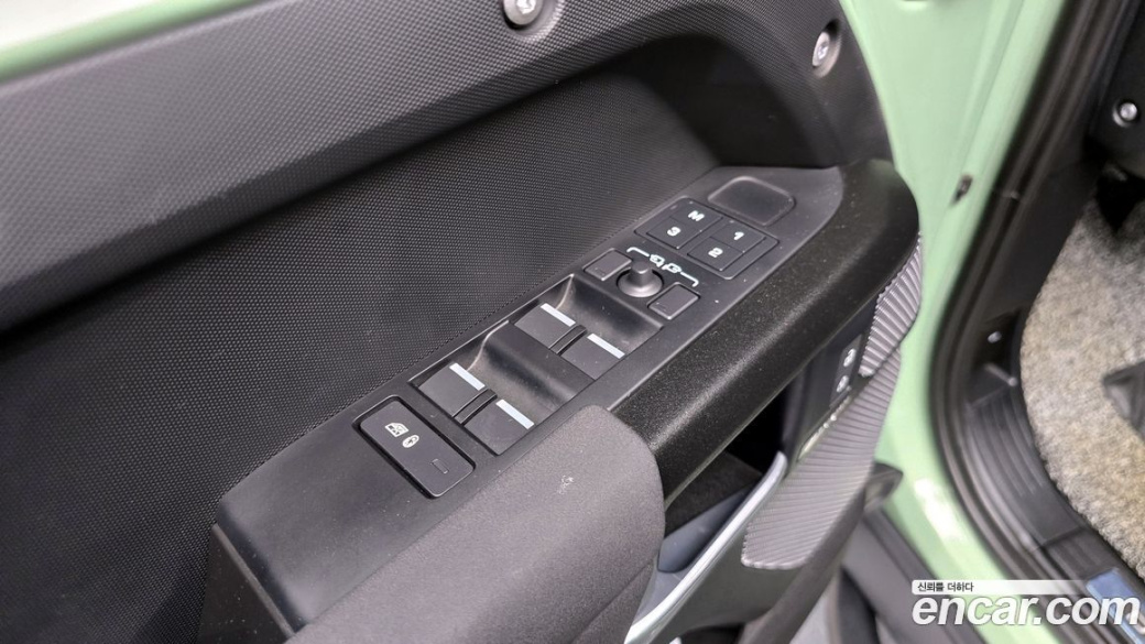 Land Rover Defender 110 D300 75th Edition, 2023
