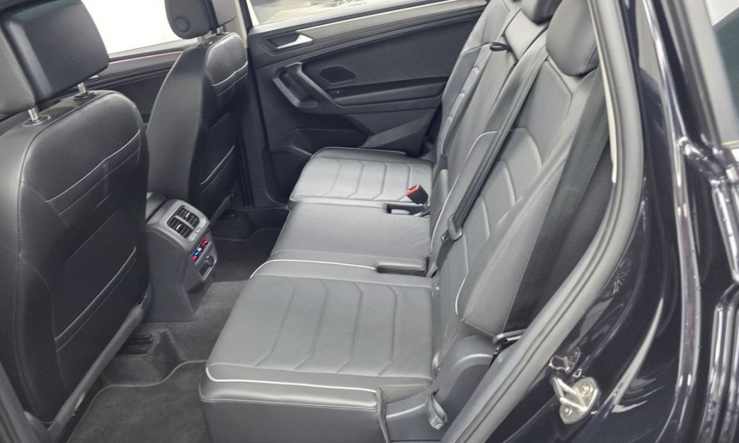 Volkswagen Tiguan 2.0 TSI Prestige, 2024