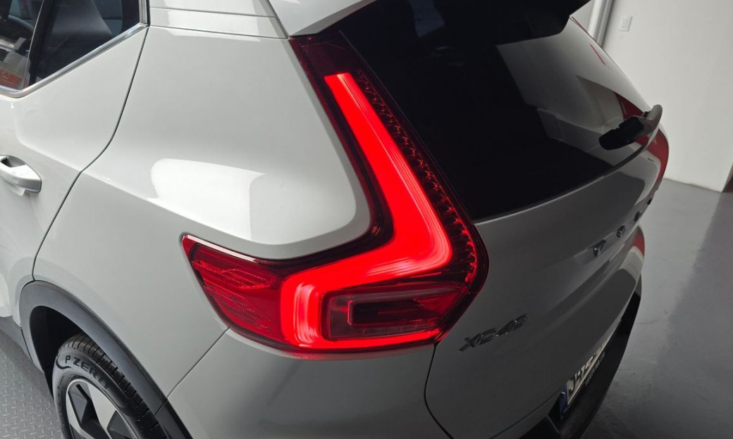 Volvo XC40 B4 Ultra Bright, 2025