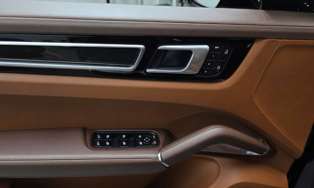 Porsche Cayenne 4.0 Turbo, 2022