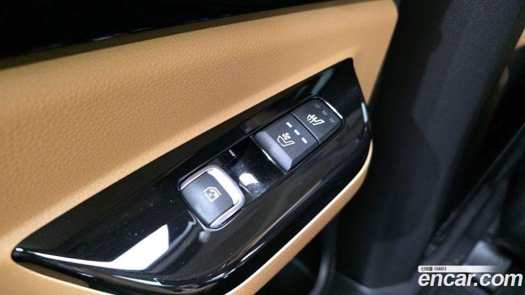 Kia Carnival 7-Seater Signature, 2022